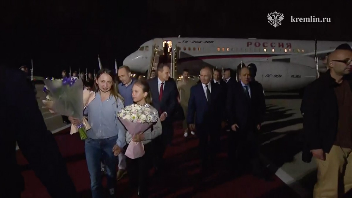 Rusya Devlet Başkanı Vladimir Putin, Milli İstihbarat Teşkilatının (MİT) yönetiminde Ankara’da...