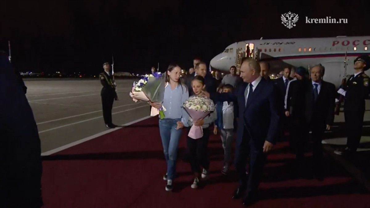 Rusya Devlet Başkanı Vladimir Putin, Milli İstihbarat Teşkilatının (MİT) yönetiminde Ankara’da...