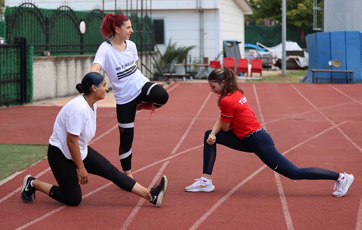 Samsun'da kota alan 4 milli sporcu Türkiye'yi temsil etmek için Fransa'da düzenlenecek Paris 2024...