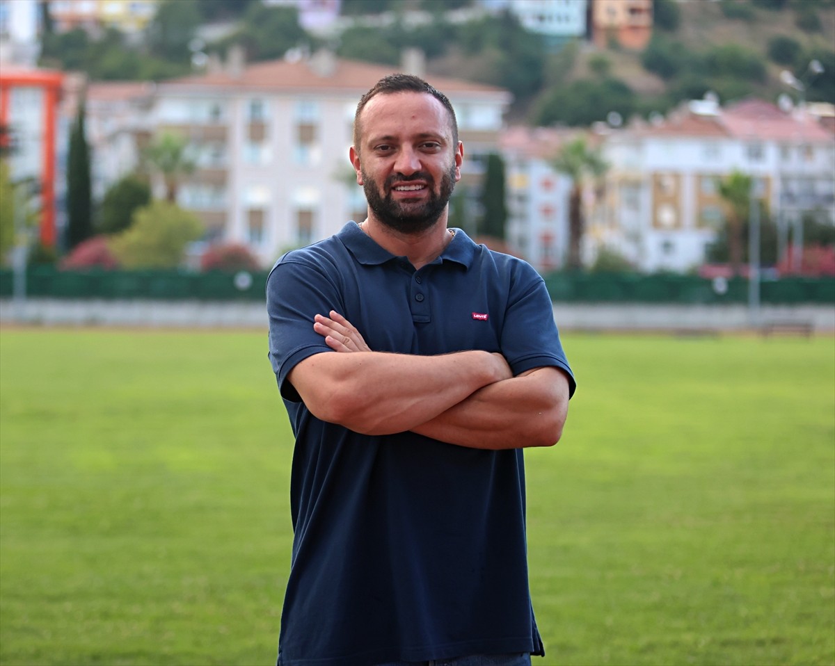 Samsun'da kota alan 4 milli sporcu Türkiye'yi temsil etmek için Fransa'da düzenlenecek Paris 2024...