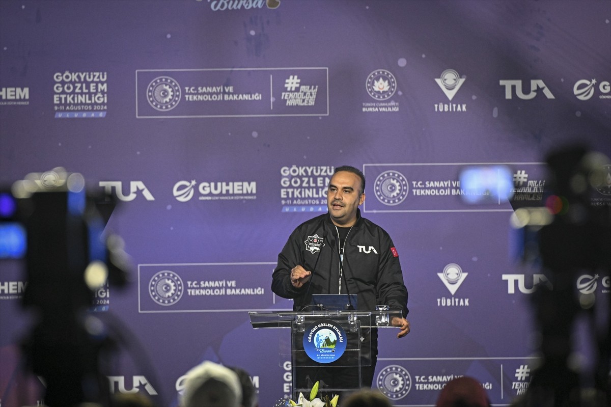 Sanayi ve Teknoloji Bakanı Mehmet Fatih Kacır, bu yıl Bursa Uludağ'da gerçekleştirilen ve 11...