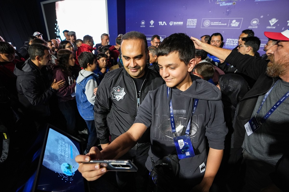 Sanayi ve Teknoloji Bakanı Mehmet Fatih Kacır, bu yıl Bursa Uludağ'da gerçekleştirilen ve 11...
