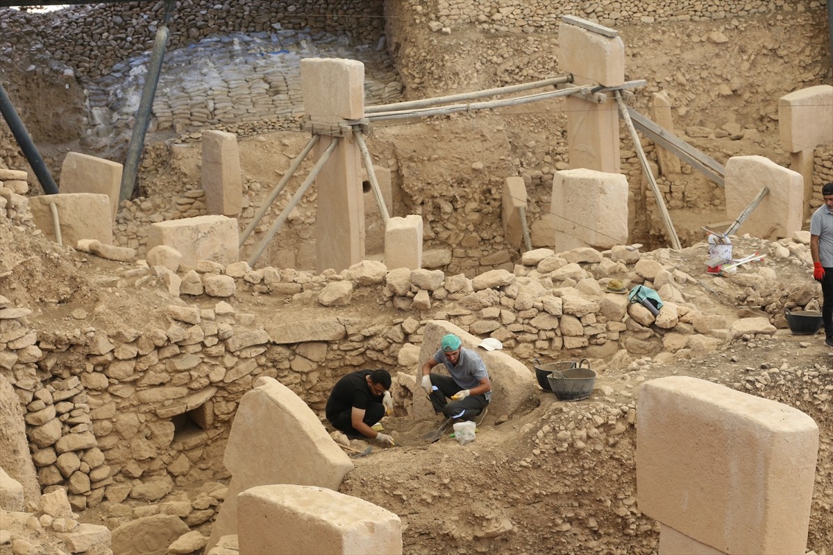 Şanlıurfa'da "Taş Tepeler Projesi" kapsamında, aralarında Göbeklitepe ve Karahantepe'nin de...
