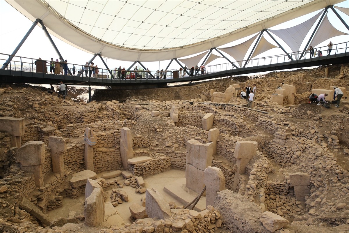 Şanlıurfa'da "Taş Tepeler Projesi" kapsamında, aralarında Göbeklitepe ve Karahantepe'nin de...