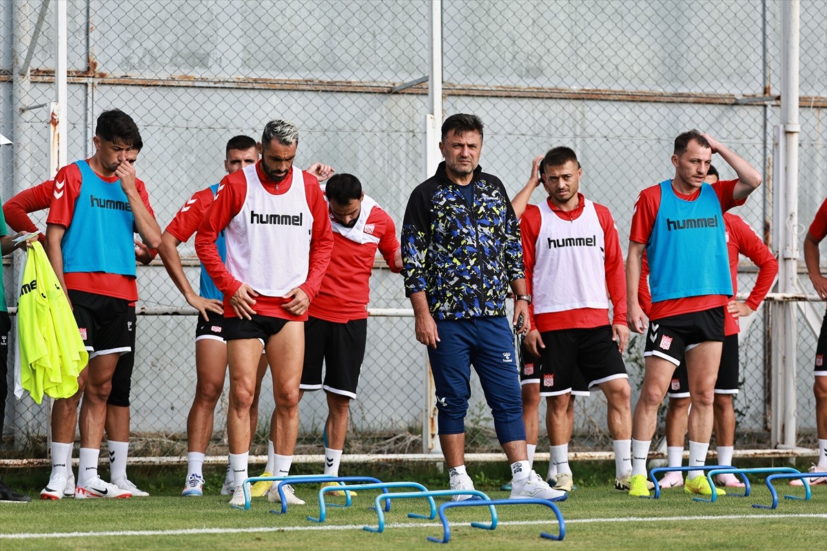 Sivasspor, Trendyol Süper Lig'in ilk haftasında sahasında Trabzonspor ile yapacağı maçın...