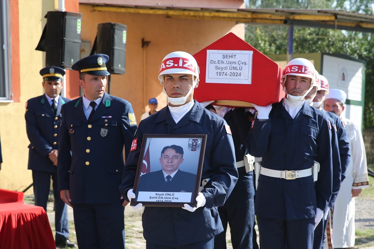 Somali Türk Görev Kuvveti'nde görevliyken geçirdiği kalp krizi sonucu şehit olan Uzman Çavuş Seydi...