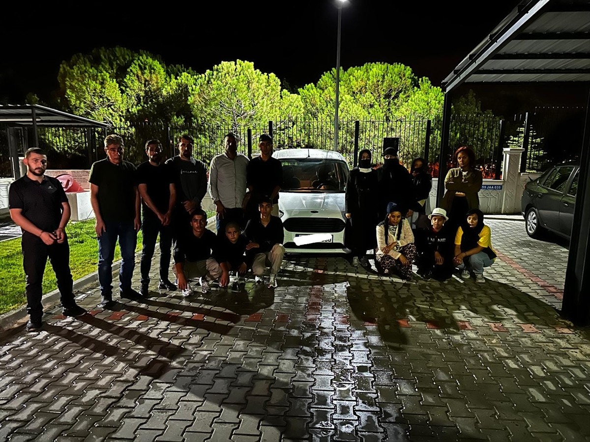 Tekirdağ'da yasa dışı yollarla yurda girdiği tespit edilen 22 düzensiz göçmen yakalandı.