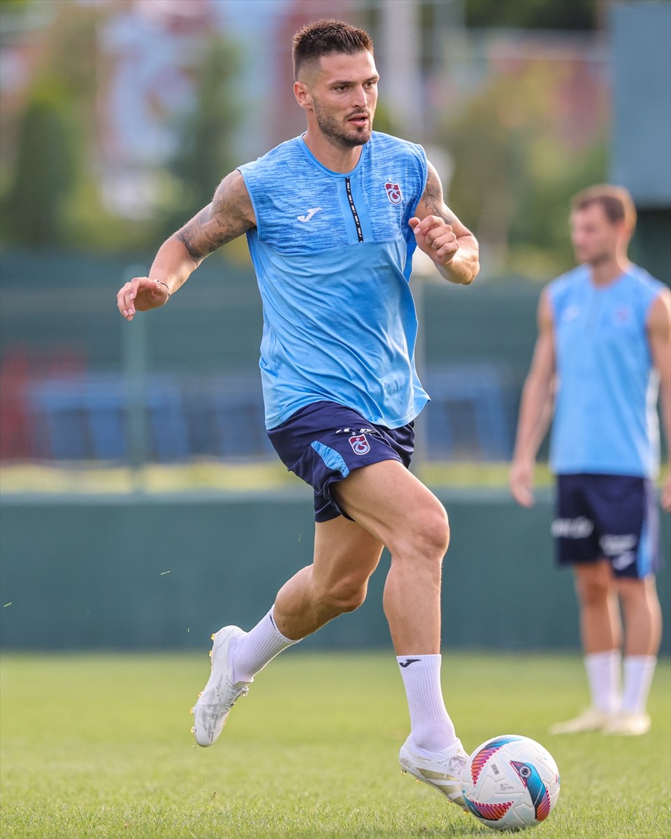 Trabzonspor, UEFA Avrupa Ligi 3. ön eleme turunda sahasında Avusturya'nın Rapid Wien takımı ile...