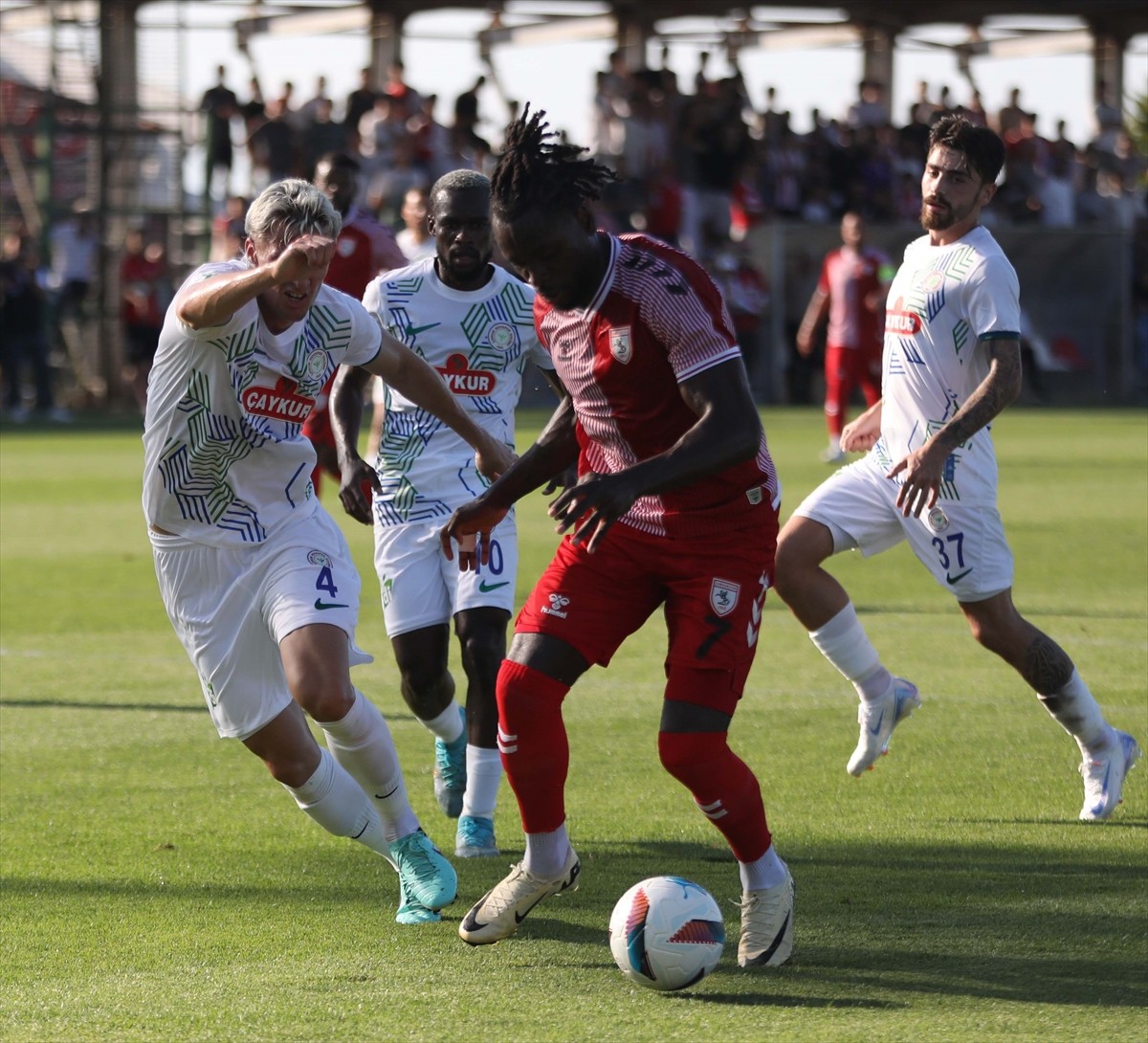 Trendyol Süper Lig ekiplerinden Samsunspor ile Çaykur Rizespor, Samsunspor Futbol Akademi...