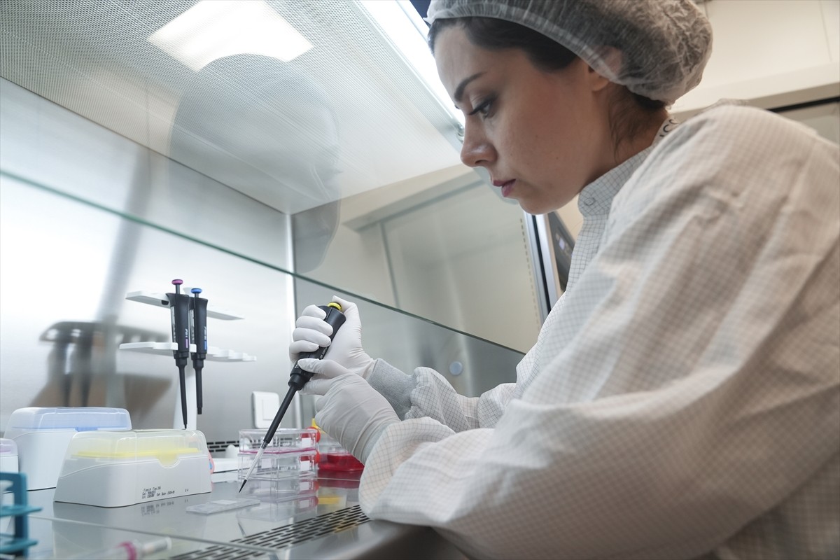 TÜBİTAK desteğiyle ODTÜ Mikro Elektromekanik Sistemler (MEMS) Merkezi liderliğinde 19 üniversite...