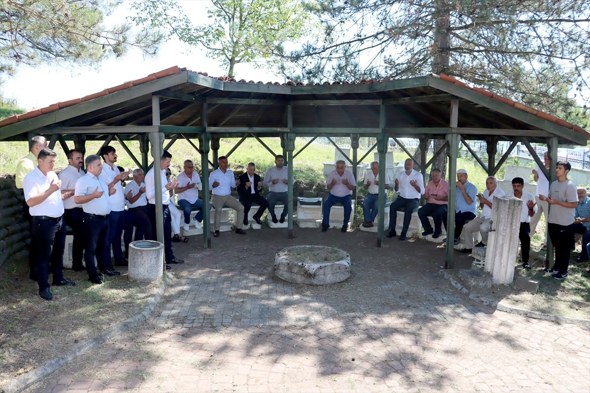 Türk-İş Genel Sekreterliği ve Genel Maden İşçileri Sendikası (GMİS) Genel Başkanlığı görevini...