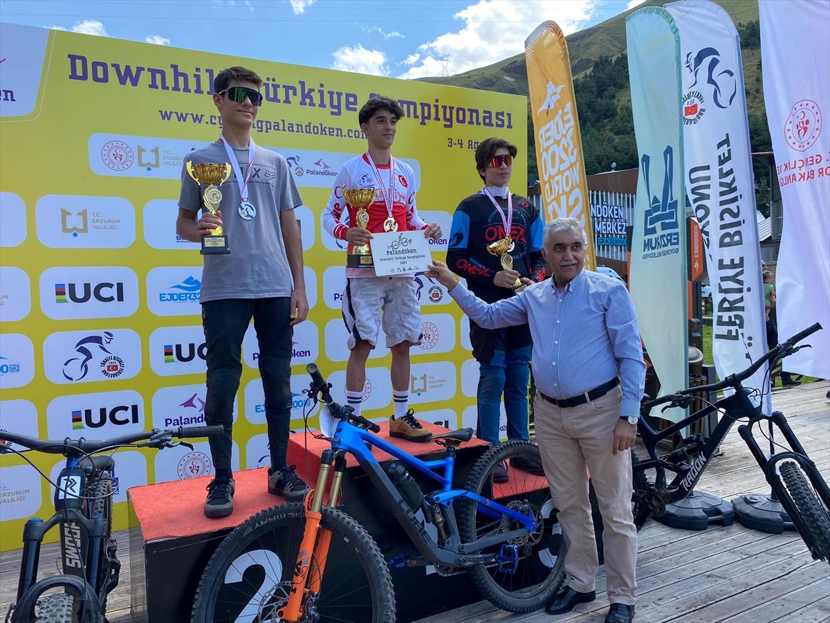 Türkiye Bisiklet Federasyonu tarafından Erzurum'da düzenlenen Downhill Türkiye Şampiyonası...