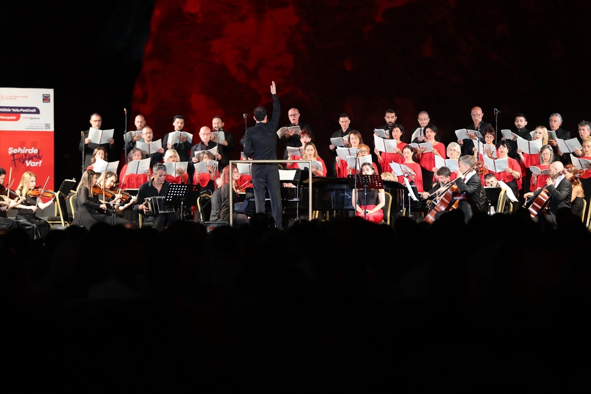 Türkiye Kültür Yolu Festivalleri'ne bu yıl ikinci kez ev sahipliği yapan Nevşehir'de, Buenos Aires...