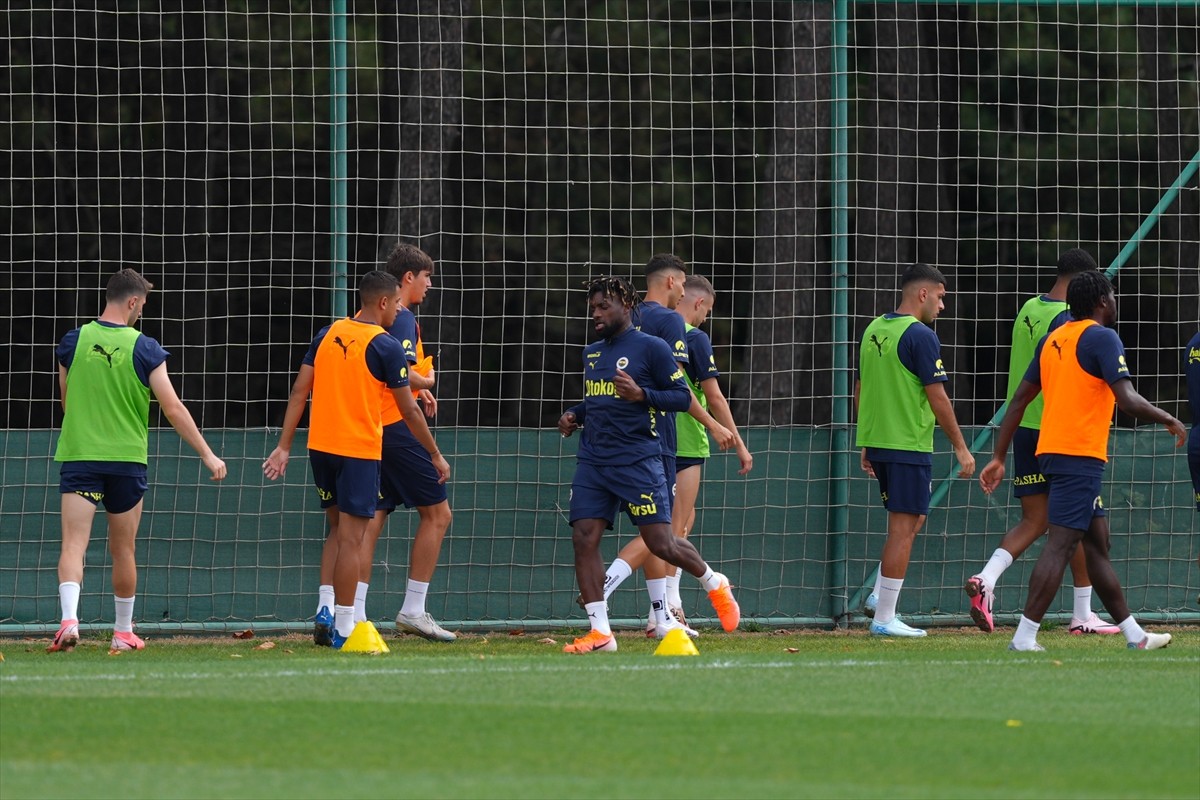 UEFA Şampiyonlar Ligi 3. eleme turunda yarın deplasmanda Fransa'nın Lille takımıyla karşılaşacak...