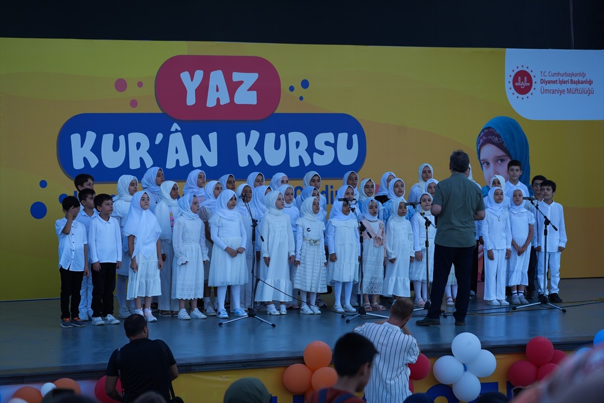 Ümraniye Belediyesi ve İlçe Müftülüğü işbirliğinde yaz Kur'an kursları kapanış programı Millet...