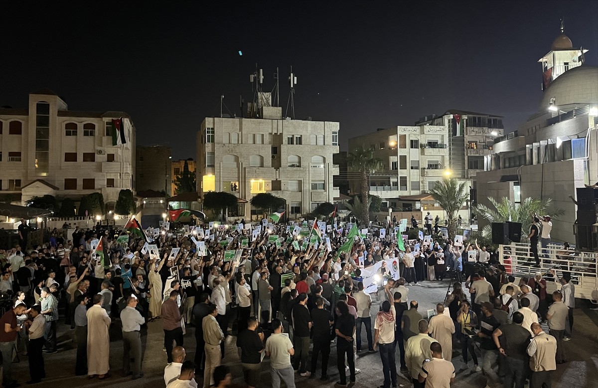 Ürdün'ün başkenti Amman'daki Tel Aviv Büyükelçiliğine birkaç yüz metre uzaklıktaki Rabiye...