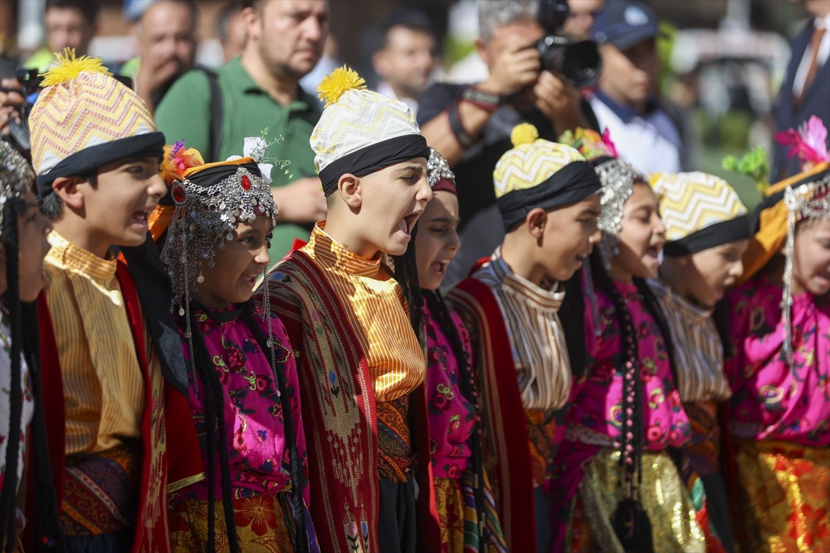 Milli Eğitim Bakanı Yusuf Tekin, Milli Eğitim Bakanlığı ile Aile ve Sosyal Hizmetler Bakanlığı...