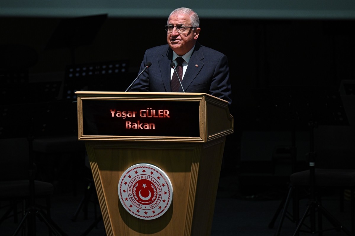 Milli Savunma Bakanı Yaşar Güler ile Aile ve Sosyal Hizmetler Bakanı Mahinur Özdemir Göktaş'ın...