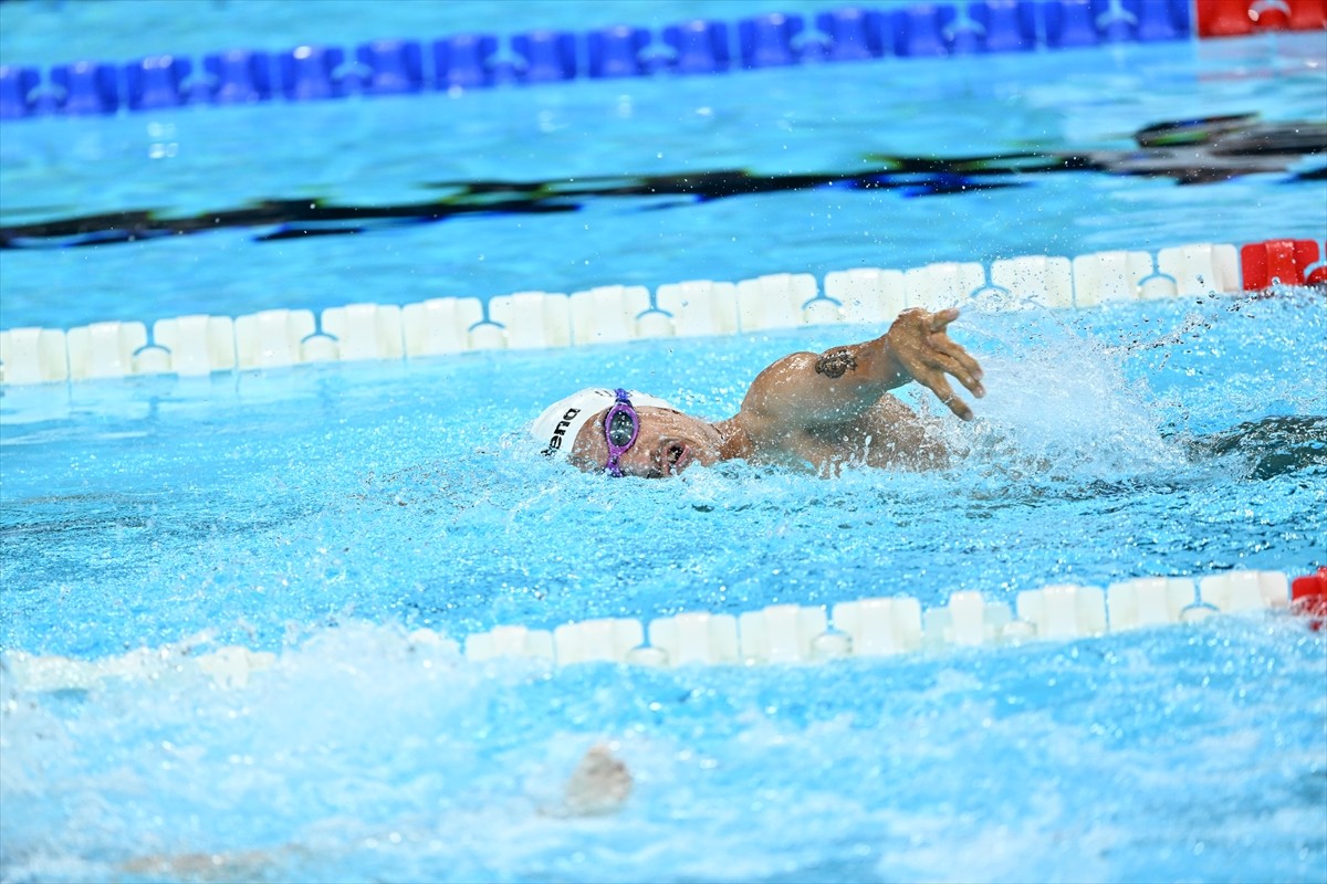 Paris 2024 Paralimpik Oyunları'nda, Paris La Defense Arena'da düzenlenen yüzme branşında milli...