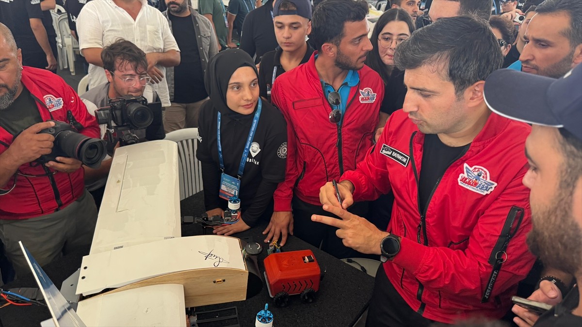 TEKNOFEST Yönetim Kurulu ve Türkiye Teknoloji Takımı Vakfı Mütevelli Heyeti Başkanı Selçuk...