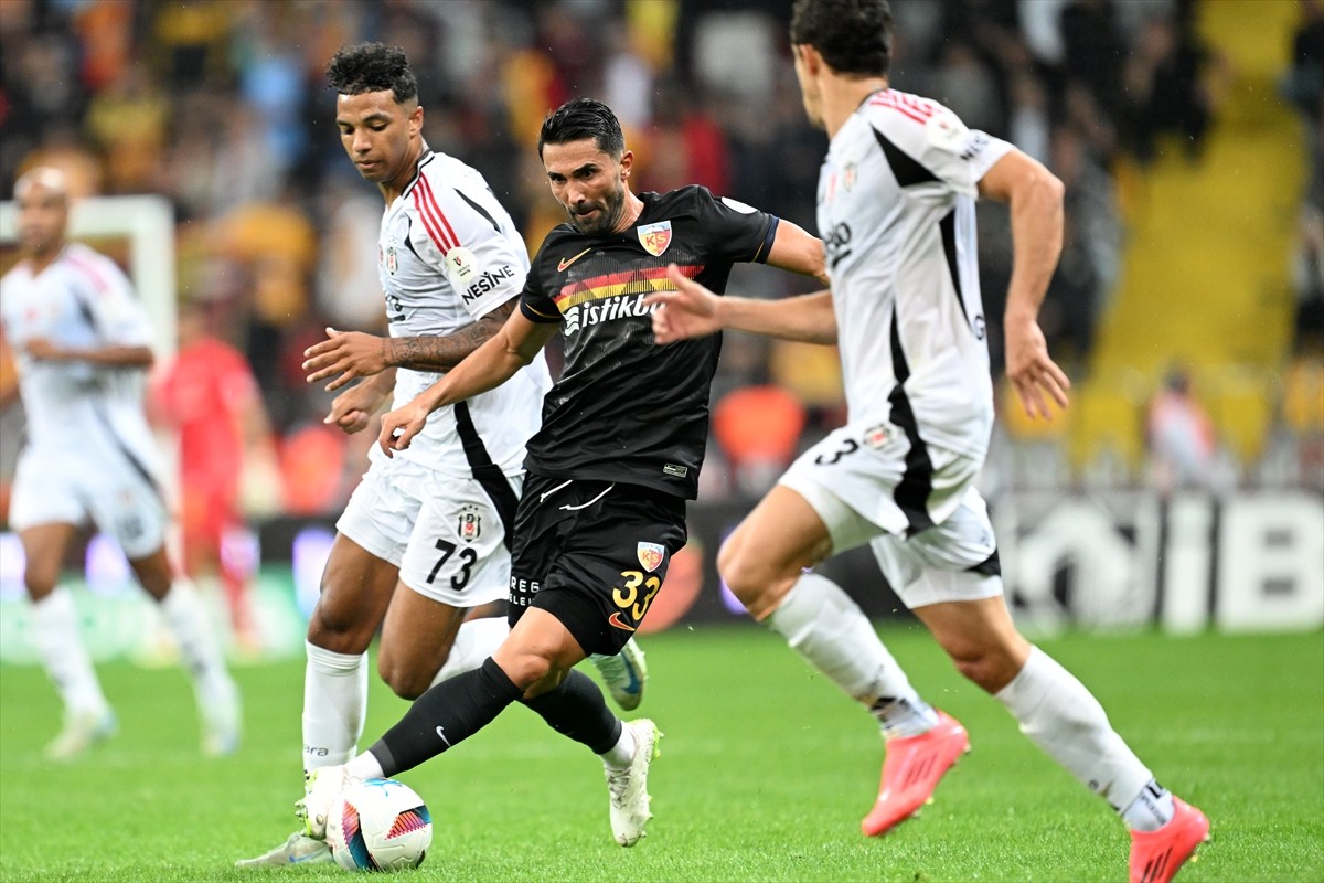 Trendyol Süper Lig'in 7. haftasında Bellona Kayserispor ile Beşiktaş RHG Enertürk Enerji...