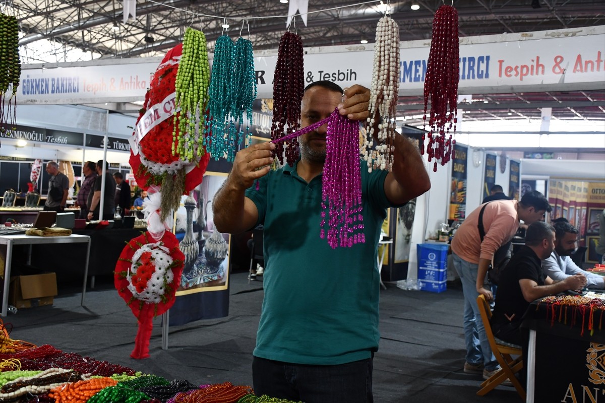 Adana Valiliği himayesinde düzenlenen "3. Tespih ve Doğal Taşlar Fuarı" sona erdi. TÜYAP Adana...