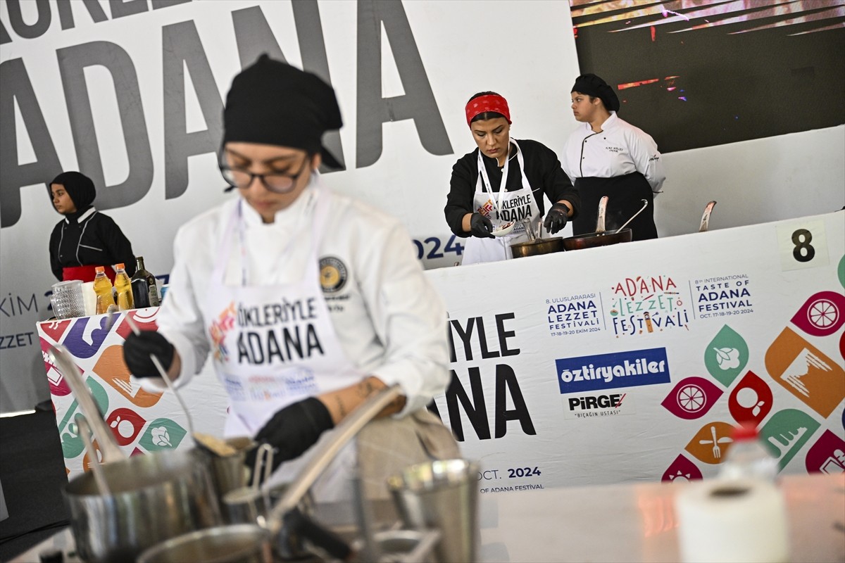 Adana Valiliğinin ev sahipliğinde "Kökleriyle Adana" temasıyla düzenlenen "8. Uluslararası Adana...