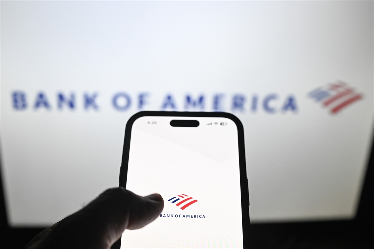 Bank of America'nın bazı müşterilerinin hesaplarına erişim sorunu yaşadığı belirtildi.