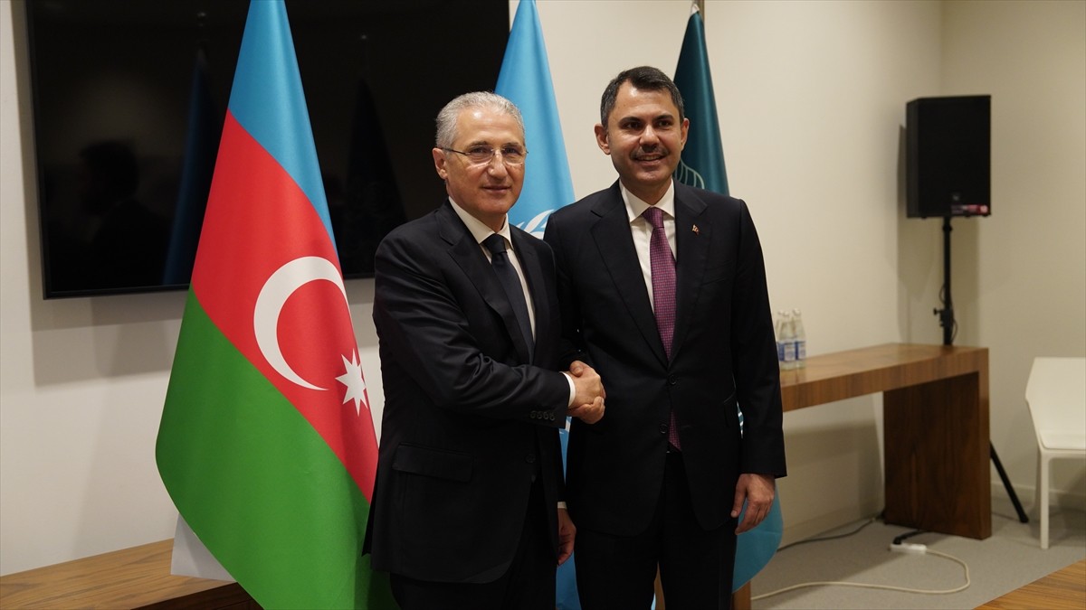 Çevre, Şehircilik ve İklim Değişikliği Bakanı Murat Kurum (sağ 4), Azerbaycan'ın başkenti Bakü'de...