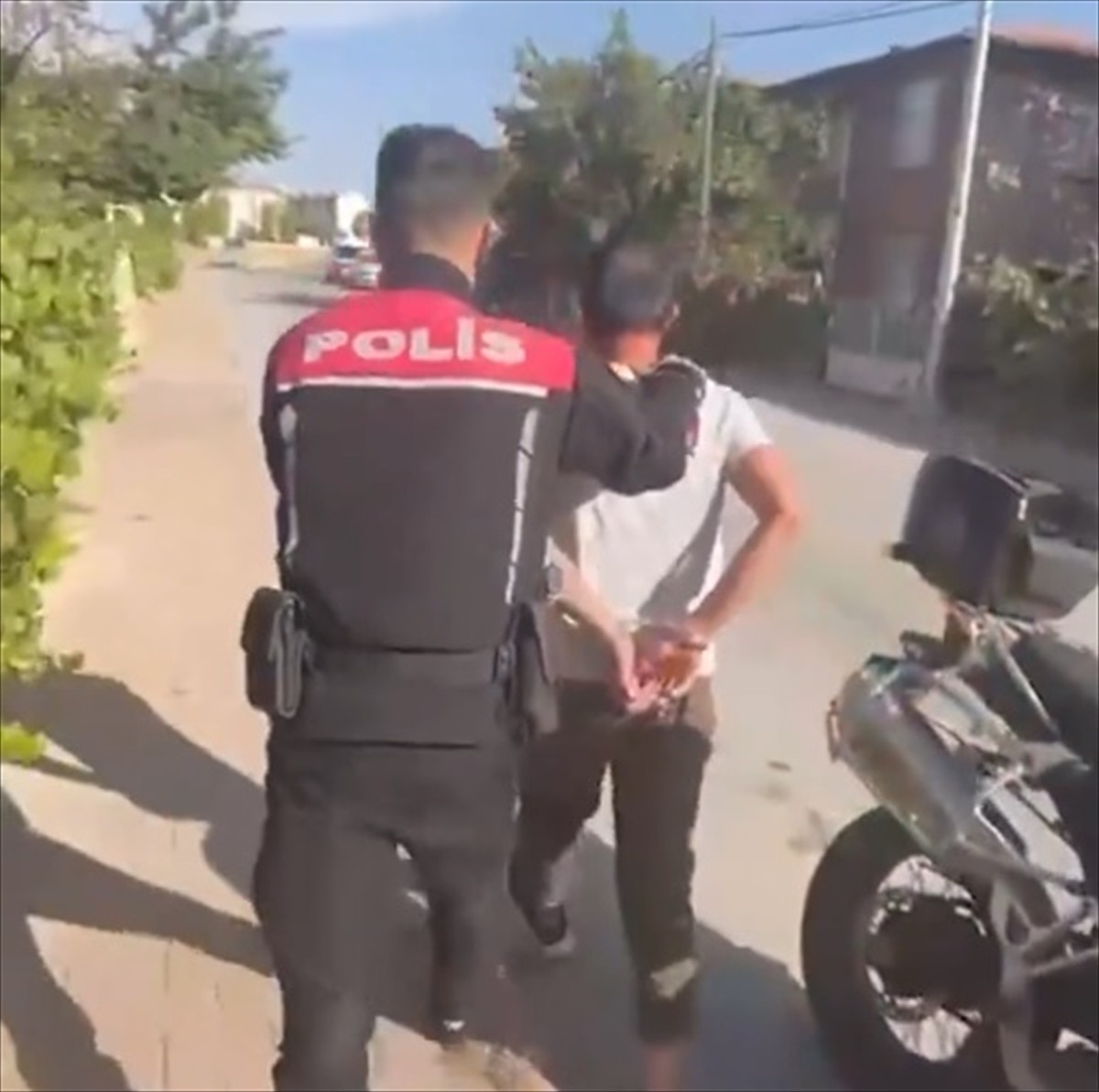 Kayseri'de, hakkında 16 yıl 6 ay kesinleşmiş hapis cezası bulunan firari hükümlü yakalandı.