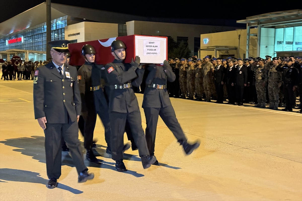 Pençe-Kilit Operasyonu bölgesinde bölücü terör örgütü mensuplarınca yapılan taciz atışı sonucu...