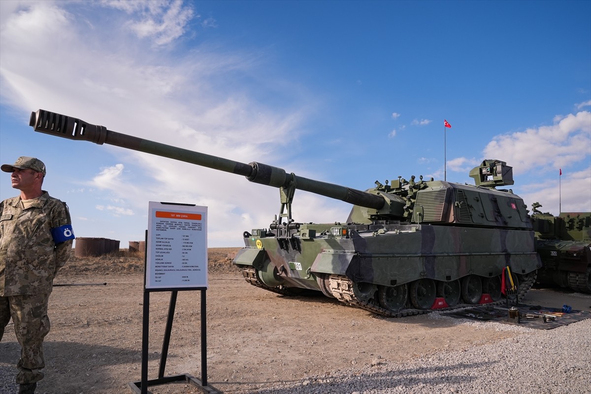 Türk Silahlı Kuvvetleri'nin (TSK) ateş gücünün sergilendiği "Ateş Serbest- 2024" başladı. Tatbikat...