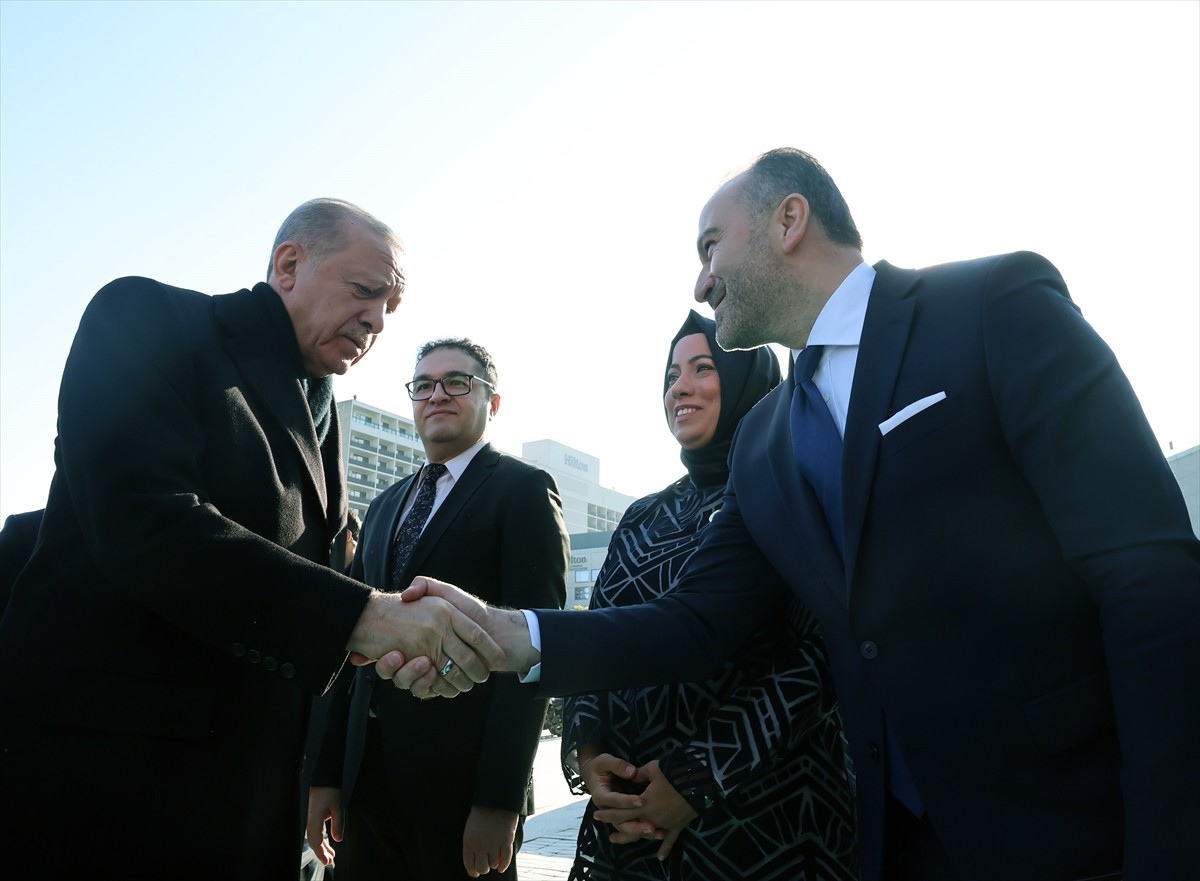 Cumhurbaşkanı Recep Tayyip Erdoğan, İstanbul Kongre Merkezi'nde düzenlenen TRT World Forum'a...