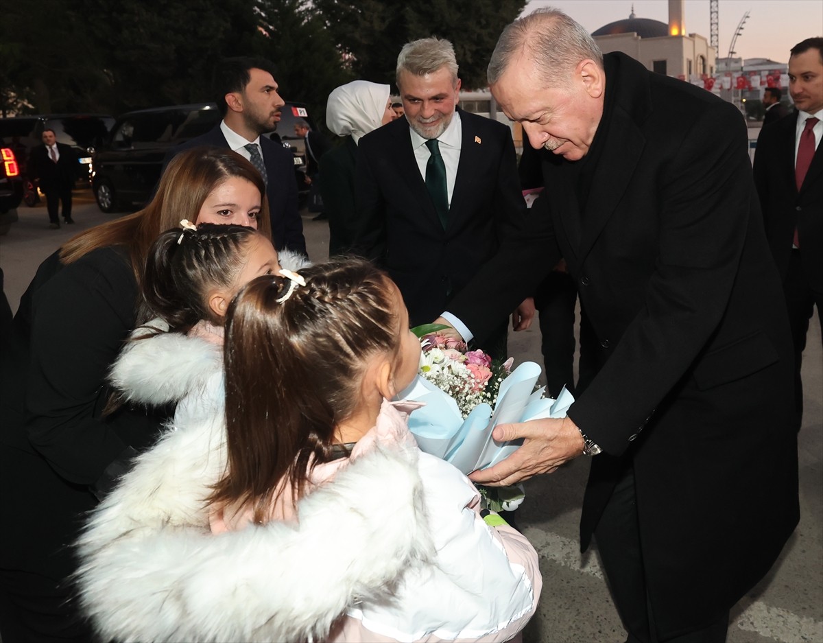 Cumhurbaşkanı Recep Tayyip Erdoğan, Kahramanmaraş Büyükşehir Belediyesini ziyaret etti.