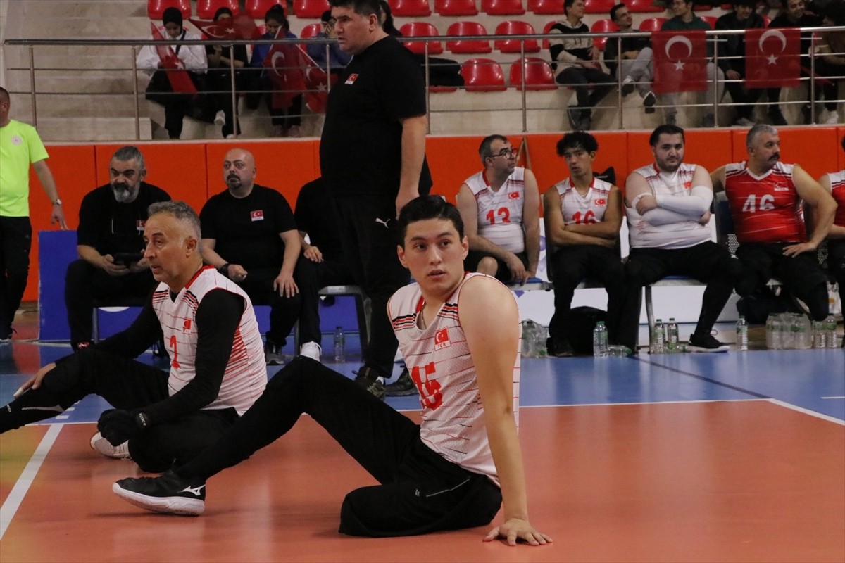Eskişehir'de 4 yıl önce tarım makinesine kaptırdığı sol bacağı diz üstünden kesilen voleybolcu...