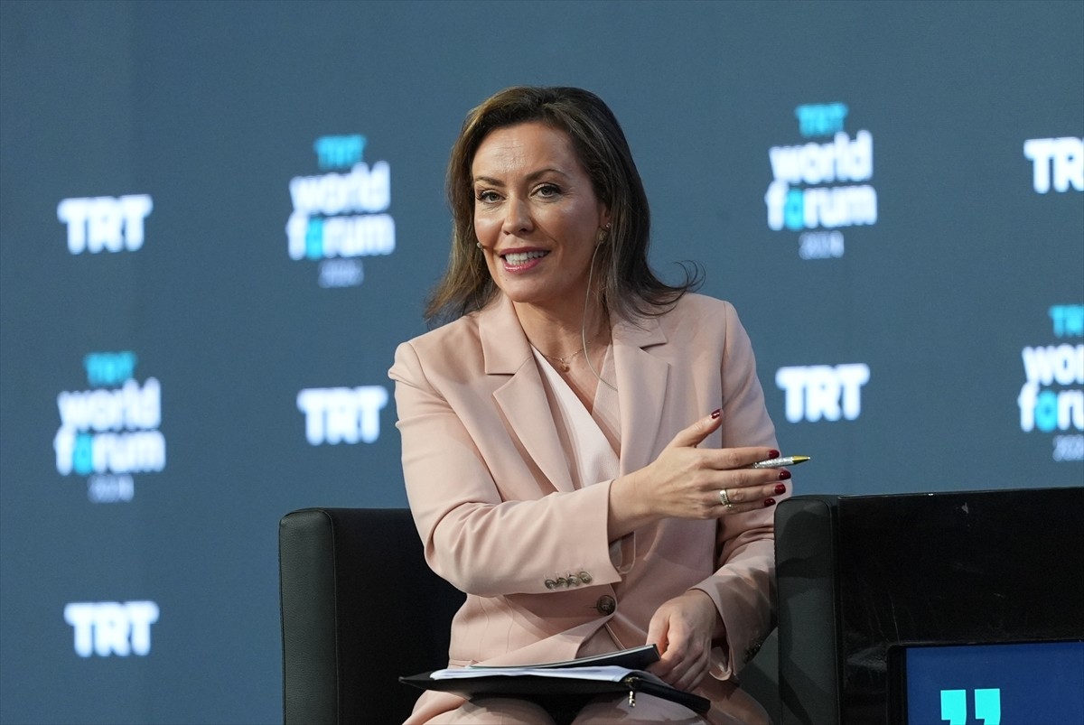 TRT'nin "Kırılma Noktasında Bir Dünya: Krizleri ve Dönüşümü Yönetmek" temasıyla İstanbul'da...