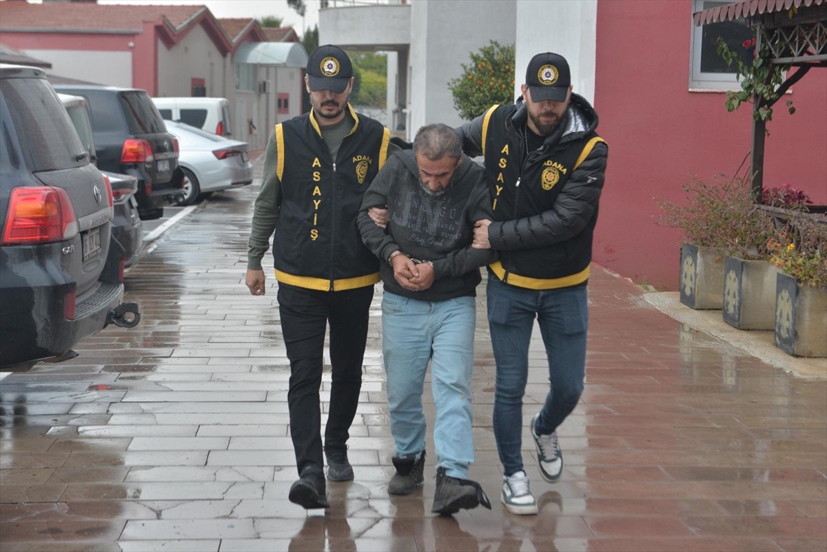 Adana'da döviz bürosunu soyup, iş yeri sahibini rehin alarak kaçmak isterken yakalanan şüpheli...