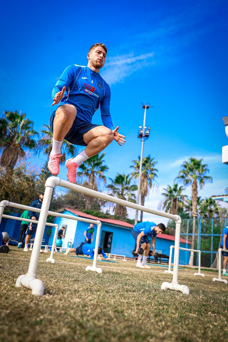 Adana Demirspor, Trendyol Süper Lig'in 16. haftasında sahasında Beşiktaş ile oynayacağı maçın...