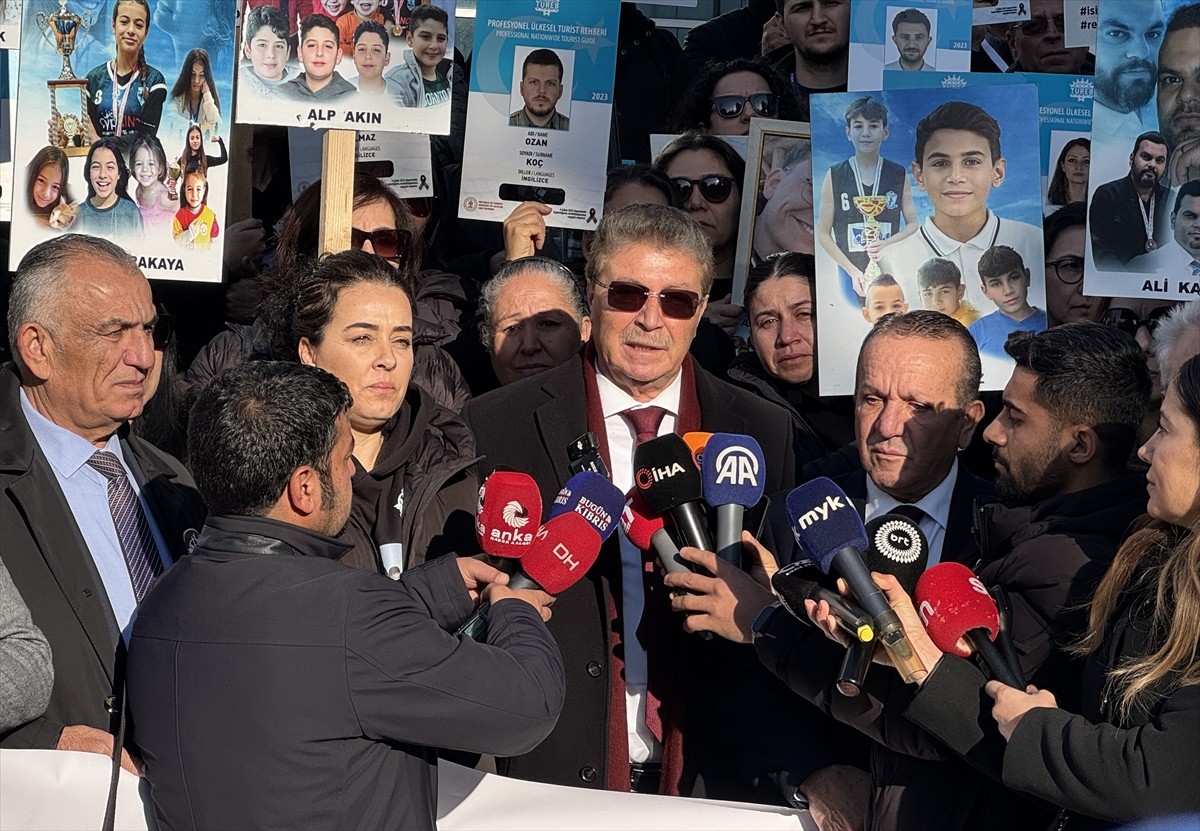 Adıyaman'da, Kahramanmaraş merkezli 6 Şubat 2023'teki depremlerde yıkılan, 72 kişinin hayatını...