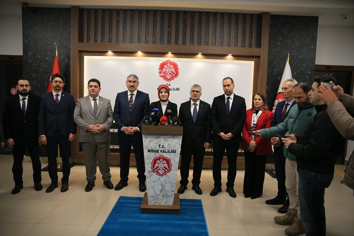 Aile ve Sosyal Hizmetler Bakanı Mahinur Özdemir Göktaş, çeşitli temaslarda bulunmak üzere geldiği...