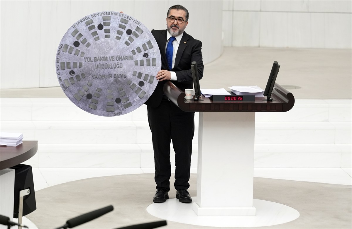 AK Parti İstanbul Milletvekili Adem Yıldırım, Ticaret ile Hazine ve Maliye bakanlıklarının 2025...