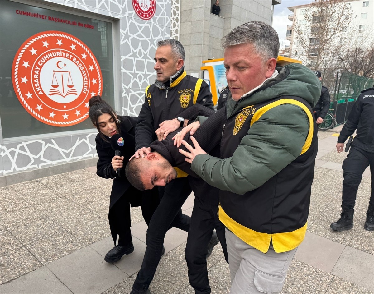 Aksaray'da eski eşini bıçakla ağır yaralayan zanlı çıkarıldığı sulh ceza hakimliğince...