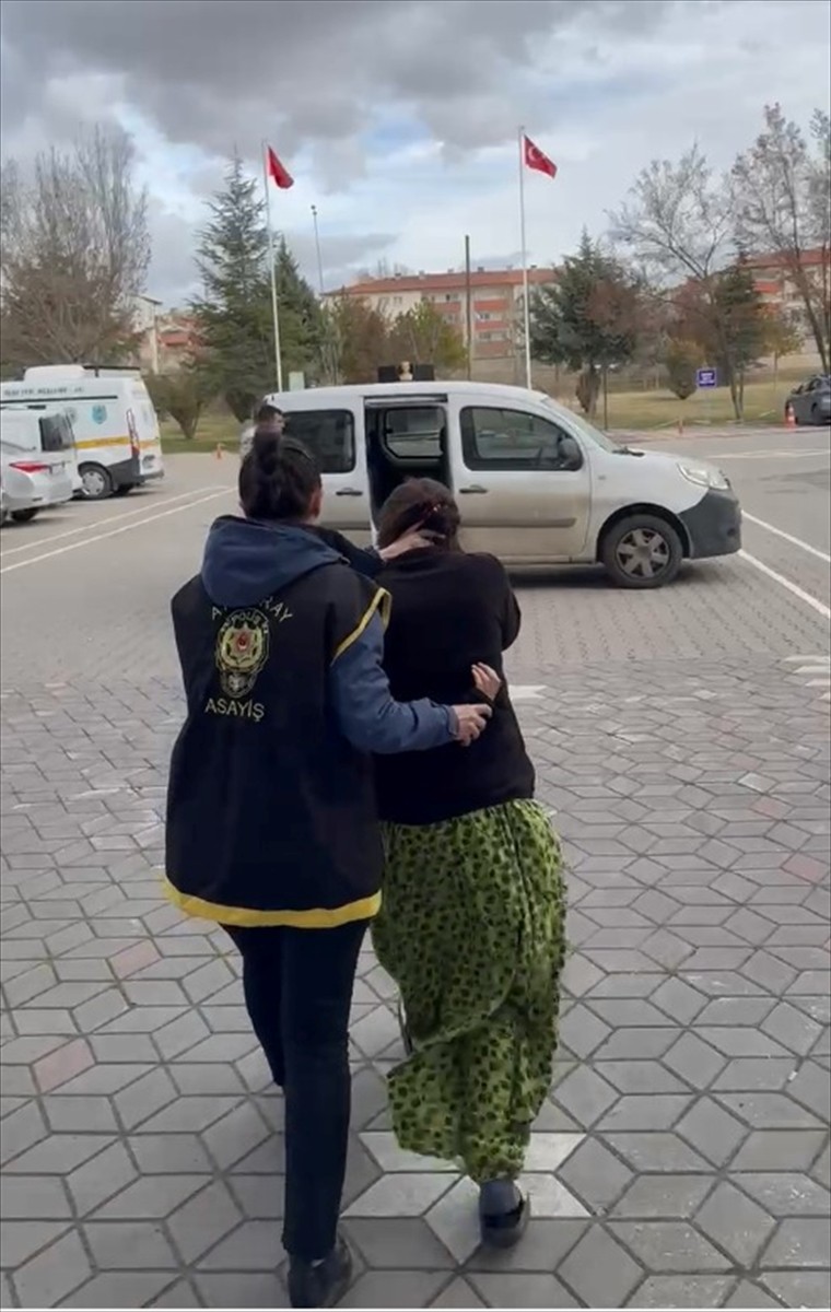 Aksaray'da evden hırsızlık yaptığı iddiasıyla yakalanan şüpheli tutuklandı.