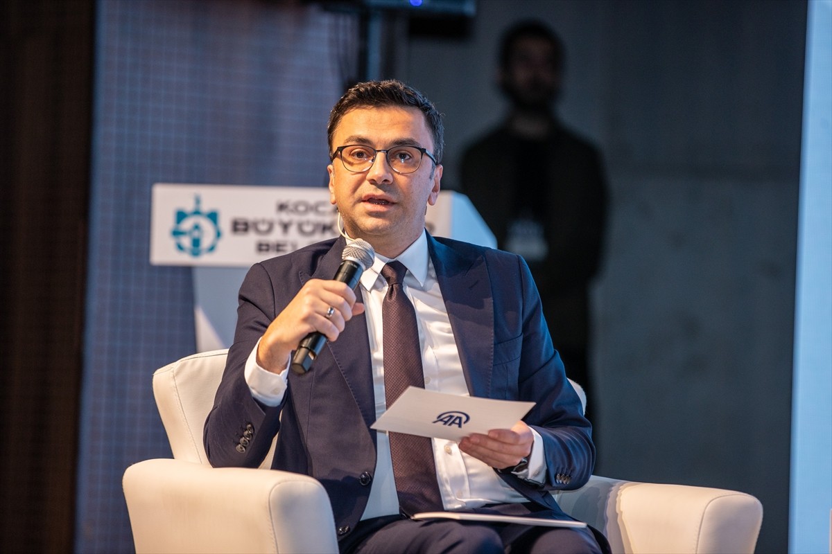 Anadolu Ajansının (AA) düzenlediği "Kocaeli Kent Ekonomileri Zirvesi", Sanayi ve Teknoloji...