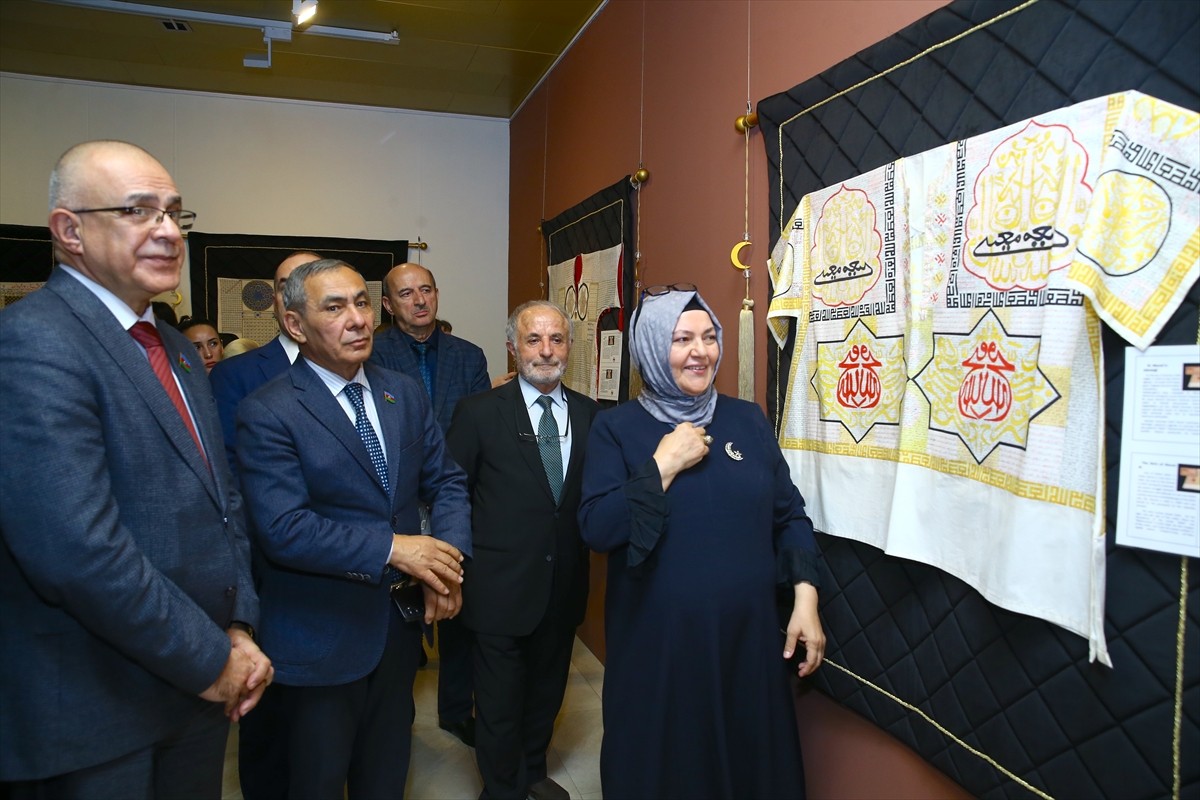 Azerbaycan'ın başkenti Bakü'de, Osmanlı padişahlarının savaşlarda galip gelmek ve kötülüklerden...