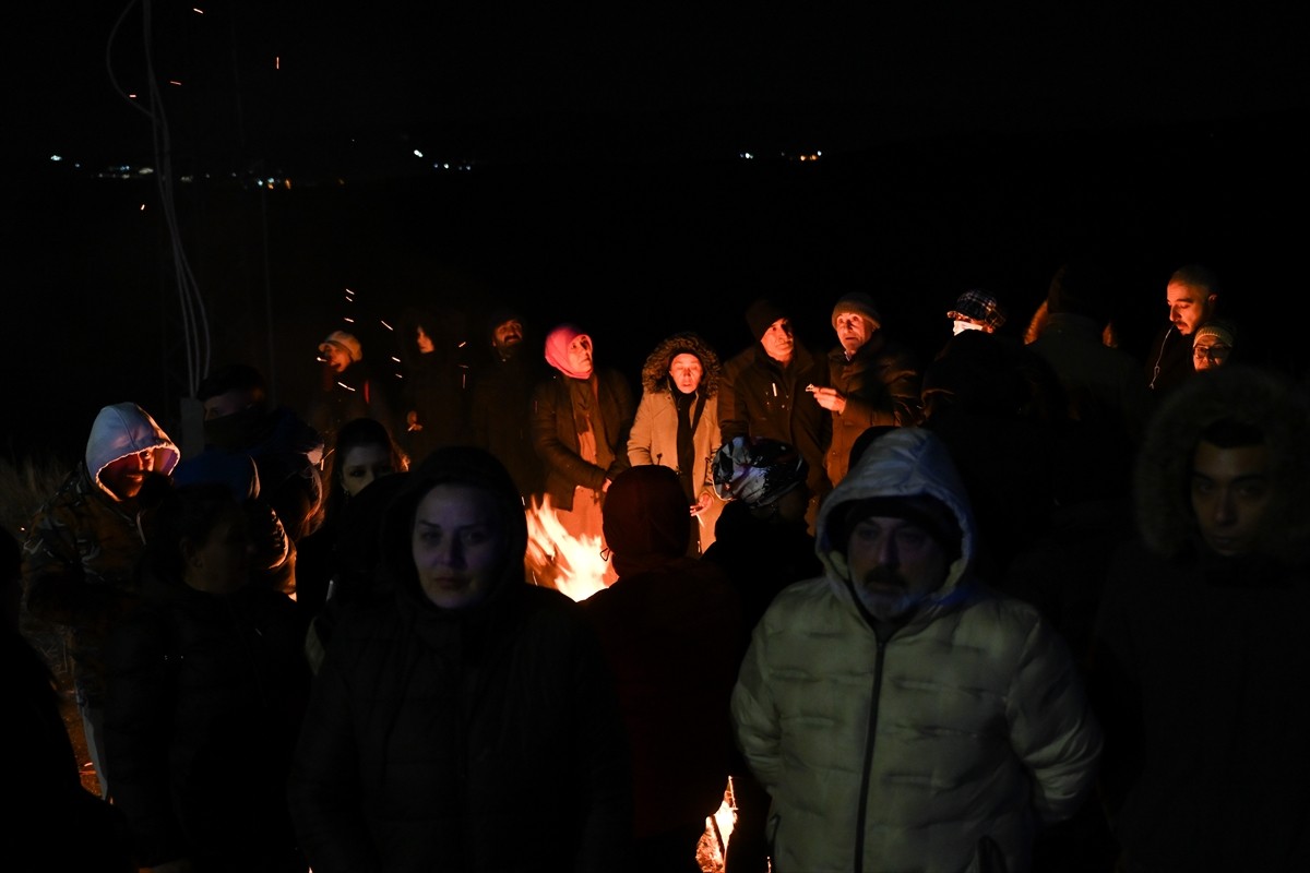 Başkentte Mamak Kutludüğün Mahallesi'nde bulunan ve Mamak Belediyesine ait barınakta hayvanların...