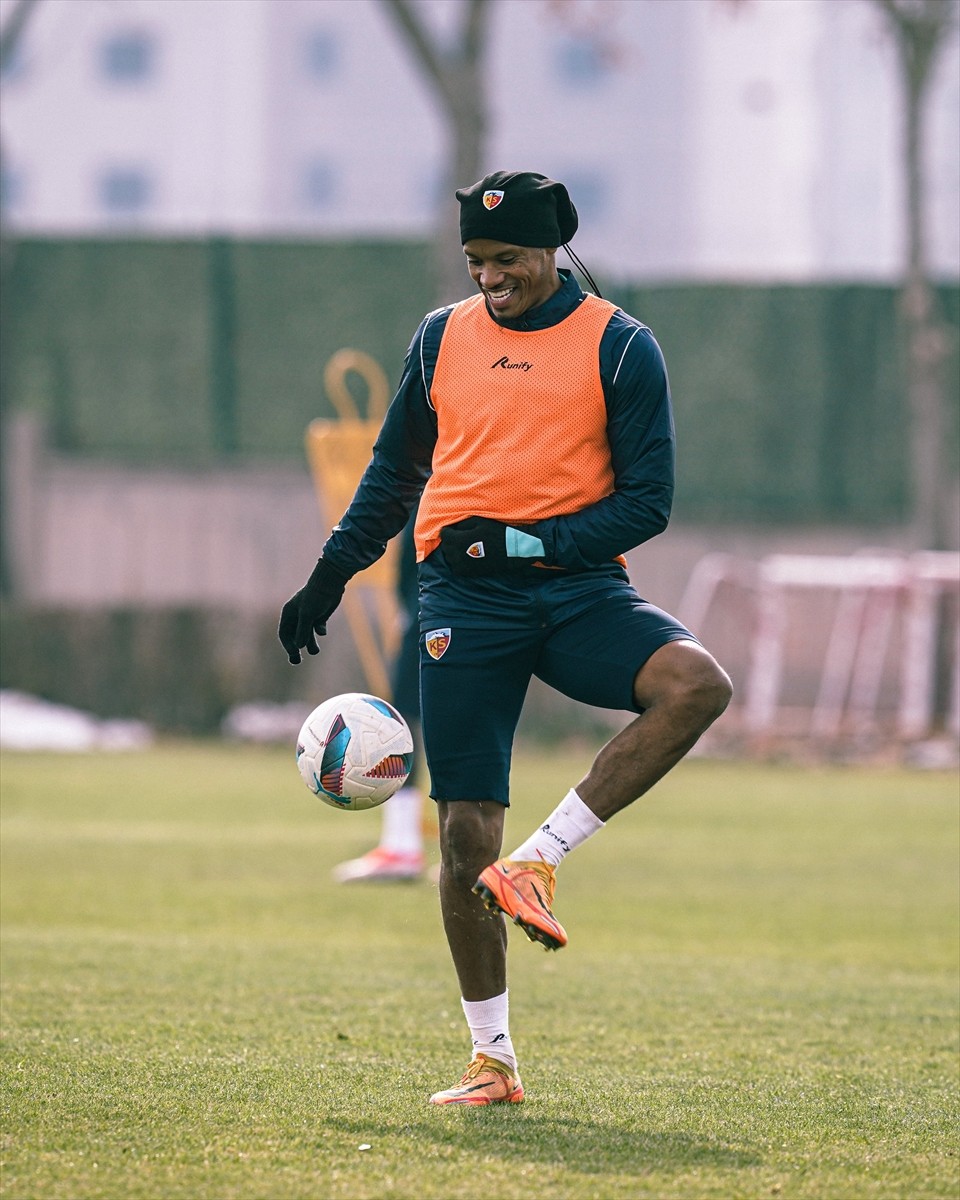 Bellona Kayserispor, Trendyol Süper Lig'in 15. haftasında Corendon Alanyaspor ile sahasında...