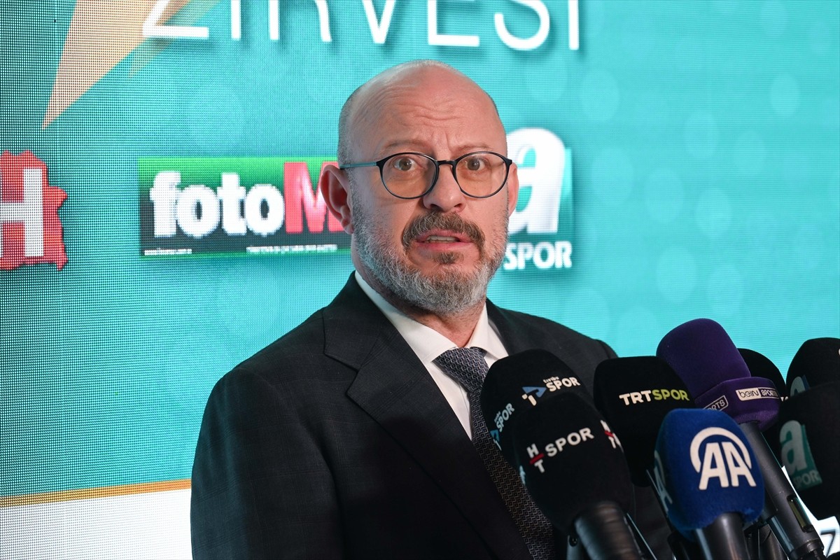 Beşiktaş Kulübü Asbaşkanı Mete Vardar, Turkuvaz Medya Merkezi'nde düzenlenen "Turkuvaz Medya Spor...