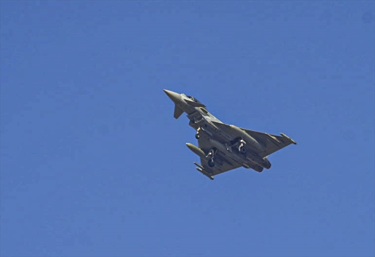Birleşik Krallık Hava Kuvvetleri'ne ait Eurofighter Typhoon savaş uçağı Ankara'daki Mürted Hava...