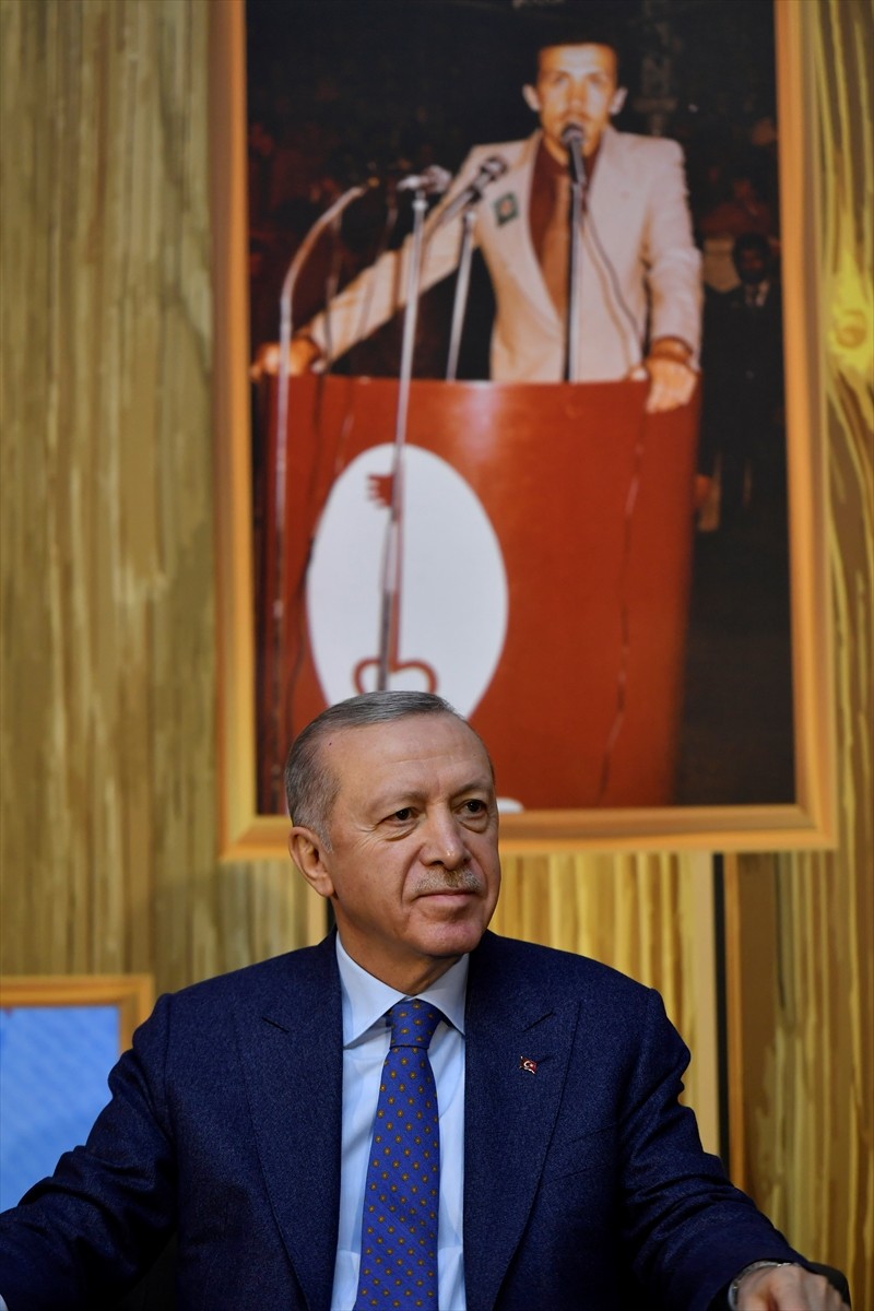 Cumhurbaşkanı Recep Tayyip Erdoğan, Erzurum'da gerçekleştirdiği ziyarette, Bilim Erzurum'da...